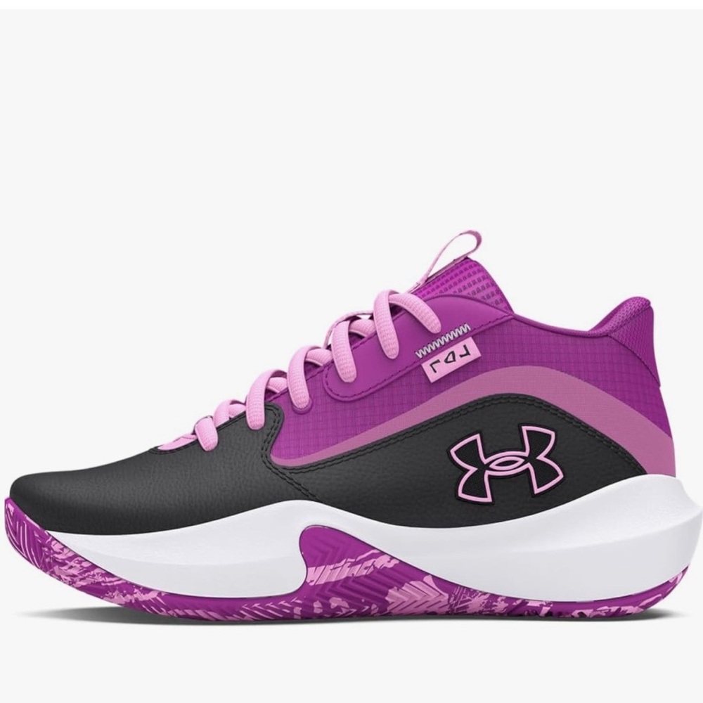 Under Armour Youth Sneakers size 5 big kid.